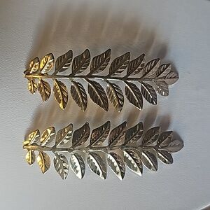 Vintage Statement Gold Tone Big Bold Chunky Large Leaf Earrings.